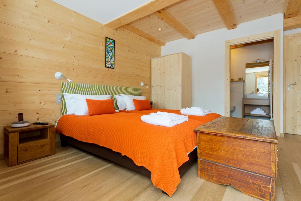Chalet Isabelle Mountain Lodge 5 Star 5 Bedroom En Suite Sauna Jacuzzi Шамони Экстерьер фото